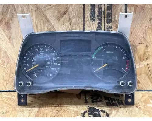 Mitsubishi FEC72S Instrument Cluster