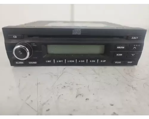 Mitsubishi FEC72S Radio