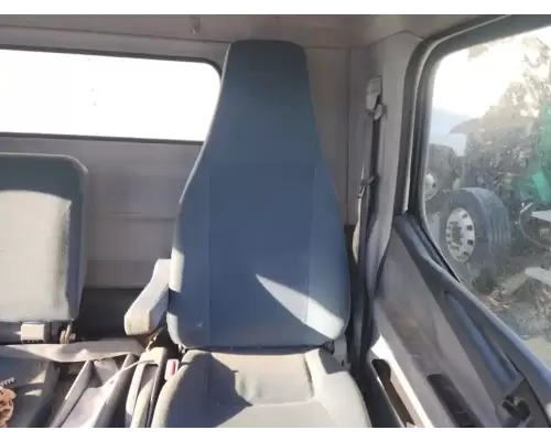 Mitsubishi FEC72S Seat, Front