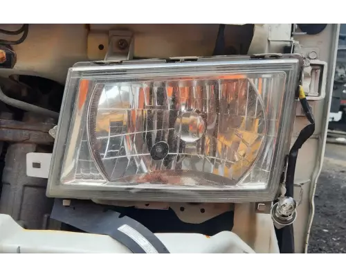 Mitsubishi FEC92S Headlamp Assembly