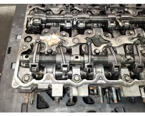 Mitsubishi FE Cylinder Head