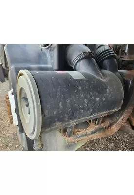 Mitsubishi FH211 Air Cleaner