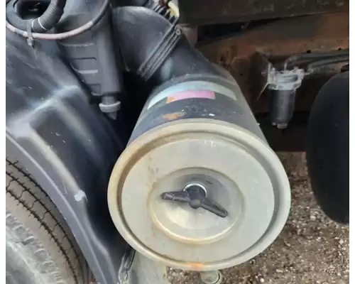 Mitsubishi FH211 Air Cleaner