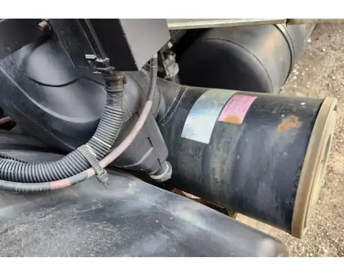Mitsubishi FH211 Air Cleaner
