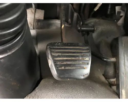 Mitsubishi FH Foot Control Pedal (all floor pedals)