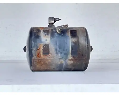 Mitsubishi FM617 Air Tank