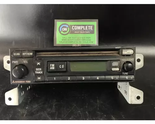 Mitsubishi FM61F Radio