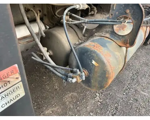 Mitsubishi FM65F Air Tank