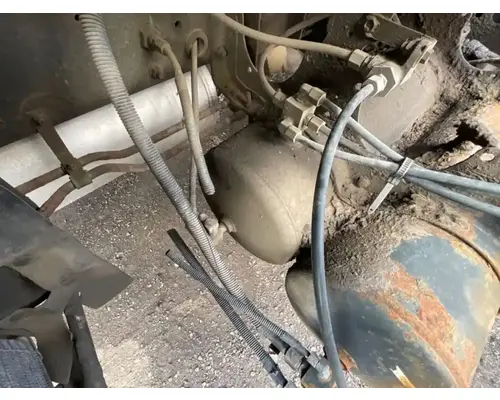 Mitsubishi FM65F Air Tank