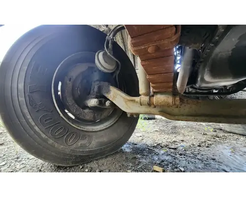 Mitsubishi FM65F Axle Assy, Fr (4WD)