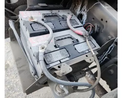 Mitsubishi FM65F Battery Box