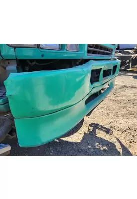 Mitsubishi FM65F Bumper Assembly, Front