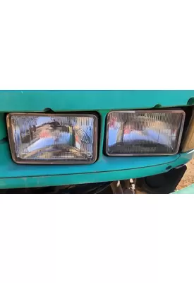 Mitsubishi FM65F Headlamp Assembly