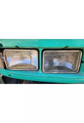 Mitsubishi FM65F Headlamp Assembly