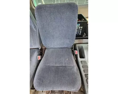 Mitsubishi FM65F Seat, Front