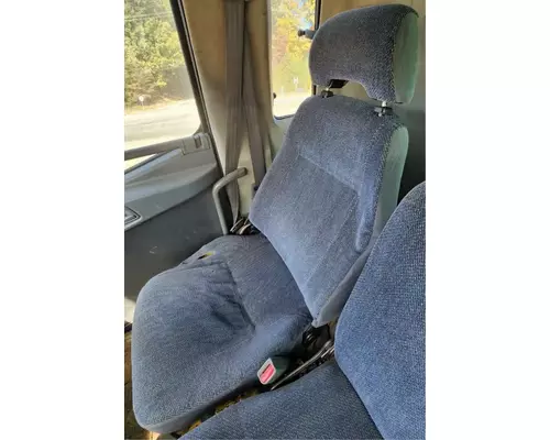 Mitsubishi FM65F Seat, Front