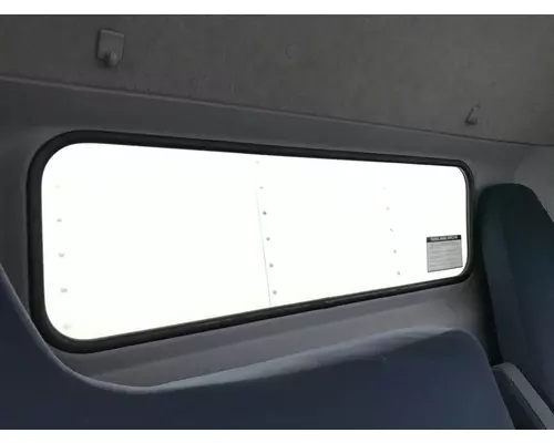 Mitsubishi FUSO Back Glass