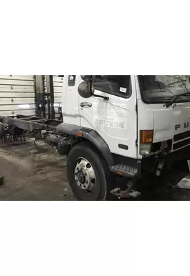 Mitsubishi FUSO Fender