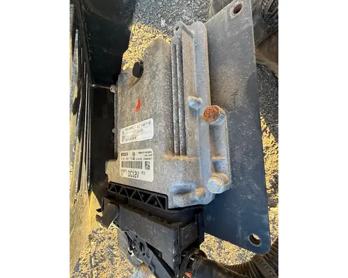 ECM MITSUBISHI FE180 Truck Salvage International Inc