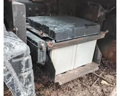 Battery Box Mitsubishi FEC52S Complete Recycling Group LLC