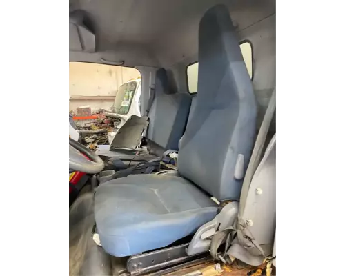 Seat, Front Mitsubishi FEC92S Complete Recycling