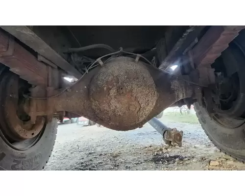 Mitsubishi MK350172 Axle Assembly, Rear