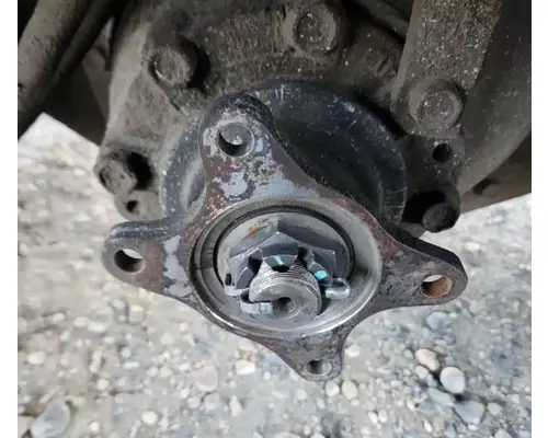 Mitsubishi MK350172 Axle Assembly, Rear
