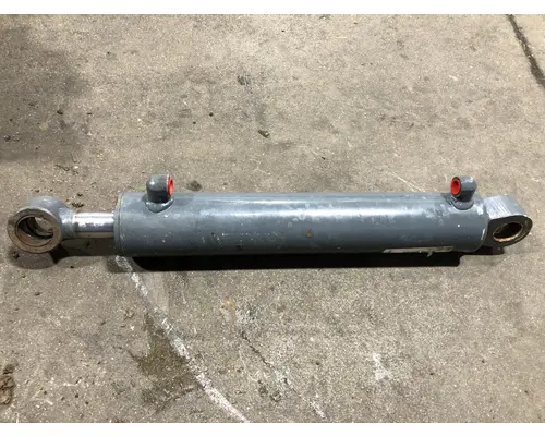 Mustang 2200R Equip Hydraulic Cylinder