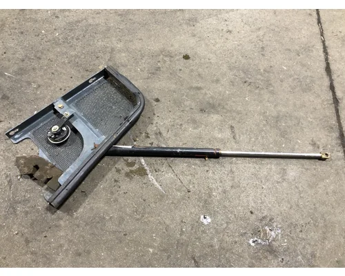 Mustang 2200R Equip Hydraulic Cylinder