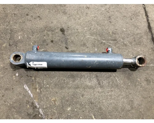 Mustang 2200R Equip Hydraulic Cylinder