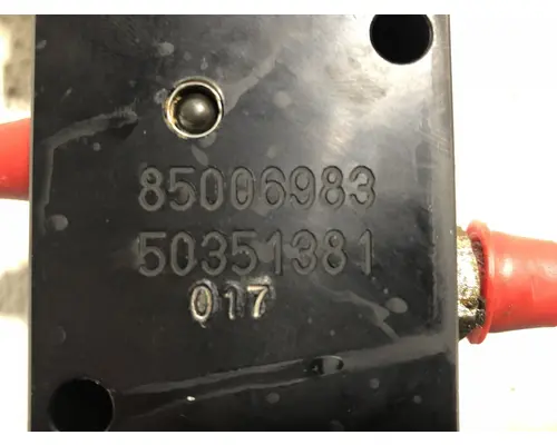 Mustang 2200R Equip Hydraulic Valve