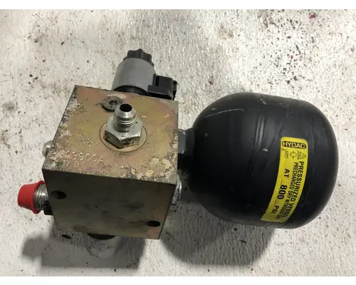 Mustang 2200R Equip Hydraulic Valve