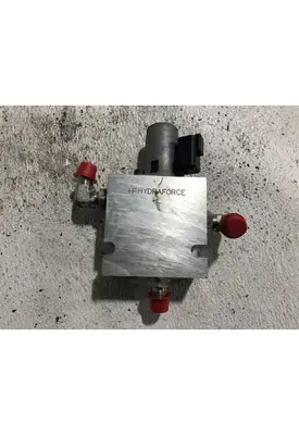 Mustang 2200R Equip Hydraulic Valve