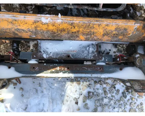 Mustang 2200R Equip Quick Coupler