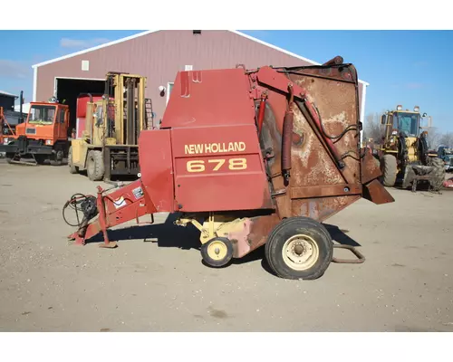 1999 Jackson 678 baler