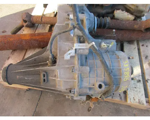 NEW PROCESS 261 XHD GM Transfer Case Assembly