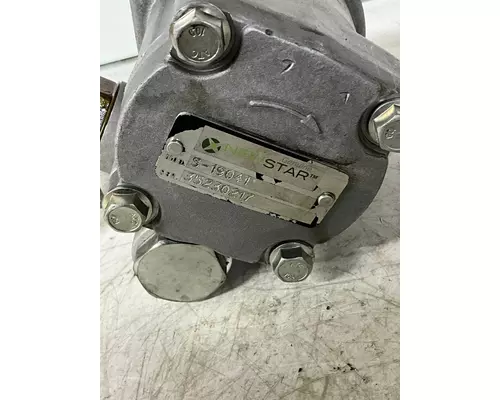 NEWSTAR S-19041 Power Steering Pump