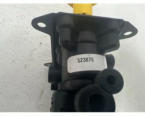 NEWSTAR S23875 Brake Valve (Air)