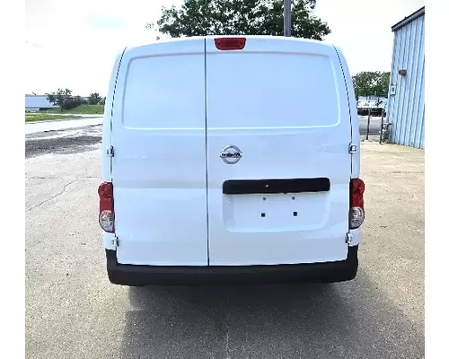 NISSAN NV 200 Used Trucks