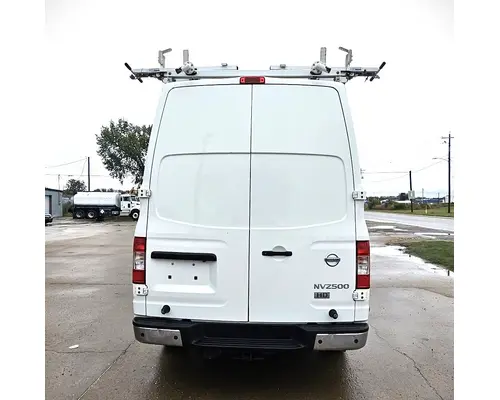 NISSAN NV 2500 HD Used Trucks