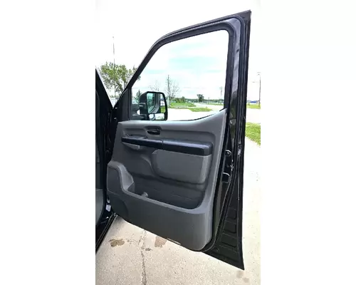 NISSAN NV 3500 Used Trucks