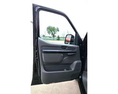 NISSAN NV 3500 Used Trucks