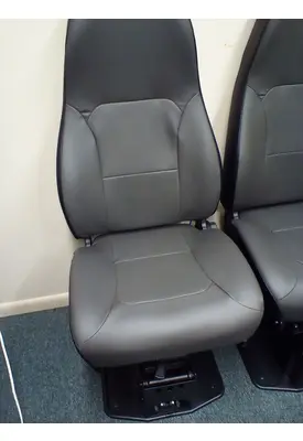 National Truck Seat  New Bostrom Mid Back Air Ride Seat