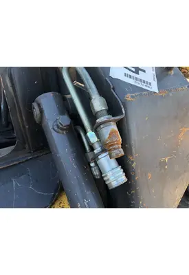New Holland L175 Equipment (Mounted)