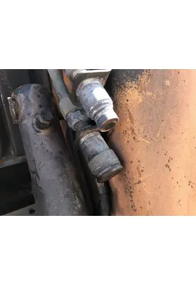 New Holland L185 Equipment (Mounted)