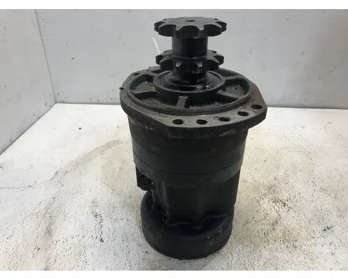 New Holland L220 Equip Hydraulic Motor