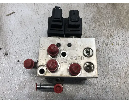 New Holland L220 Equip Hydraulic Valve