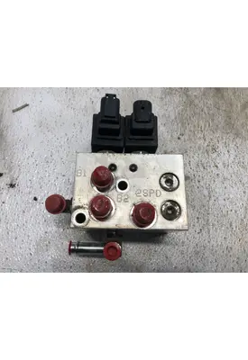 New Holland L220 Equip Hydraulic Valve