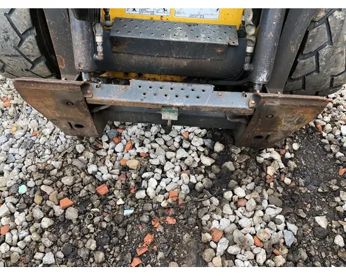 New Holland L220 Equip Quick Coupler