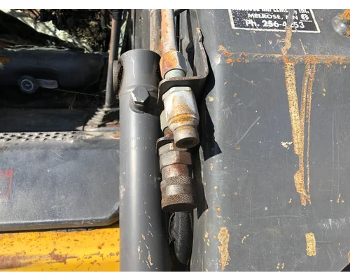 New Holland LS170 Equipment (Mounted)